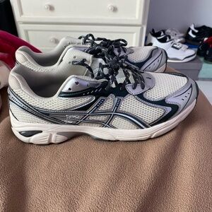 ASICS White and Green Running Shoes